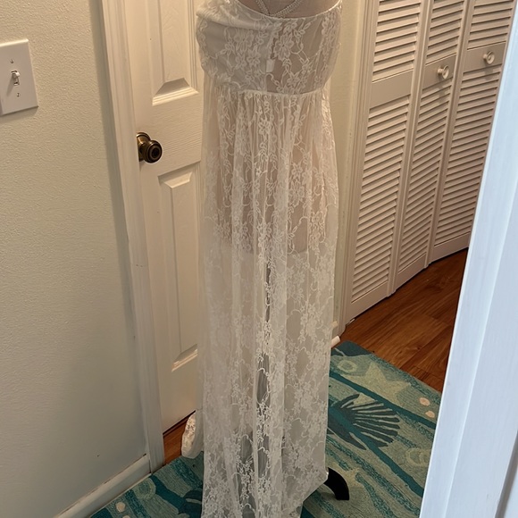 Lace strapless maxi dress - Picture 3 of 8